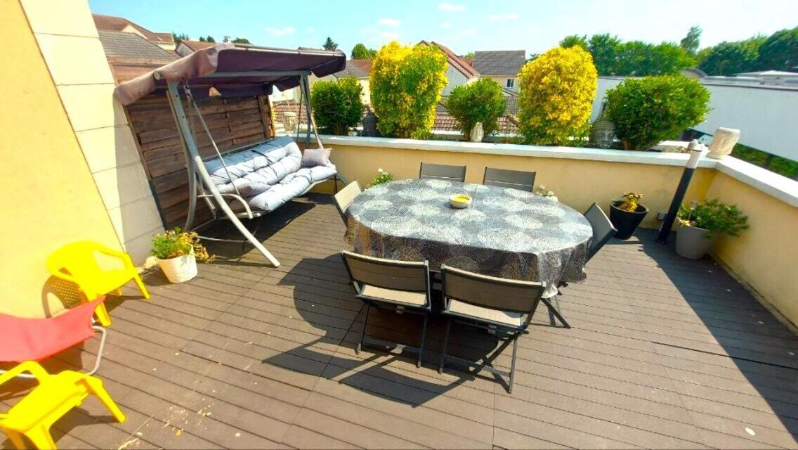 Appartement Familial Pour 6 Adultes Et 5 Enfants A 10 Min De Disney Bailly-Romainvilliers Ngoại thất bức ảnh